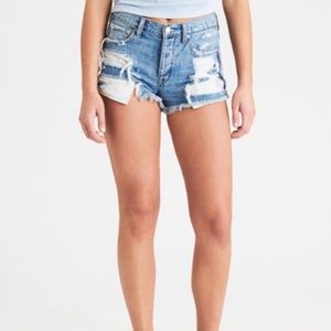 AE VINTAGE HI-RISE FESTIVAL DENIM SHORTS
